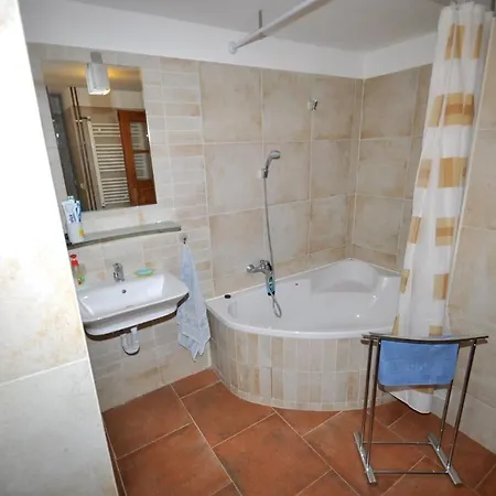 Ferienhaus Holiday In 34572